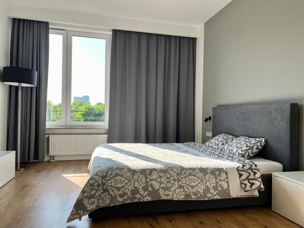 K22 Slawinska 503 Sun-City Apart Varşovia Exterior foto