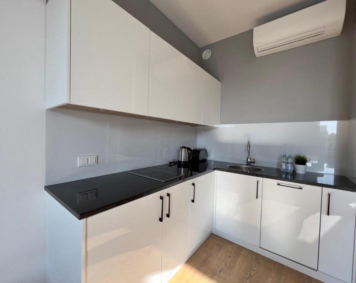 K22 Slawinska 503 Sun-City Apart Varşovia Exterior foto