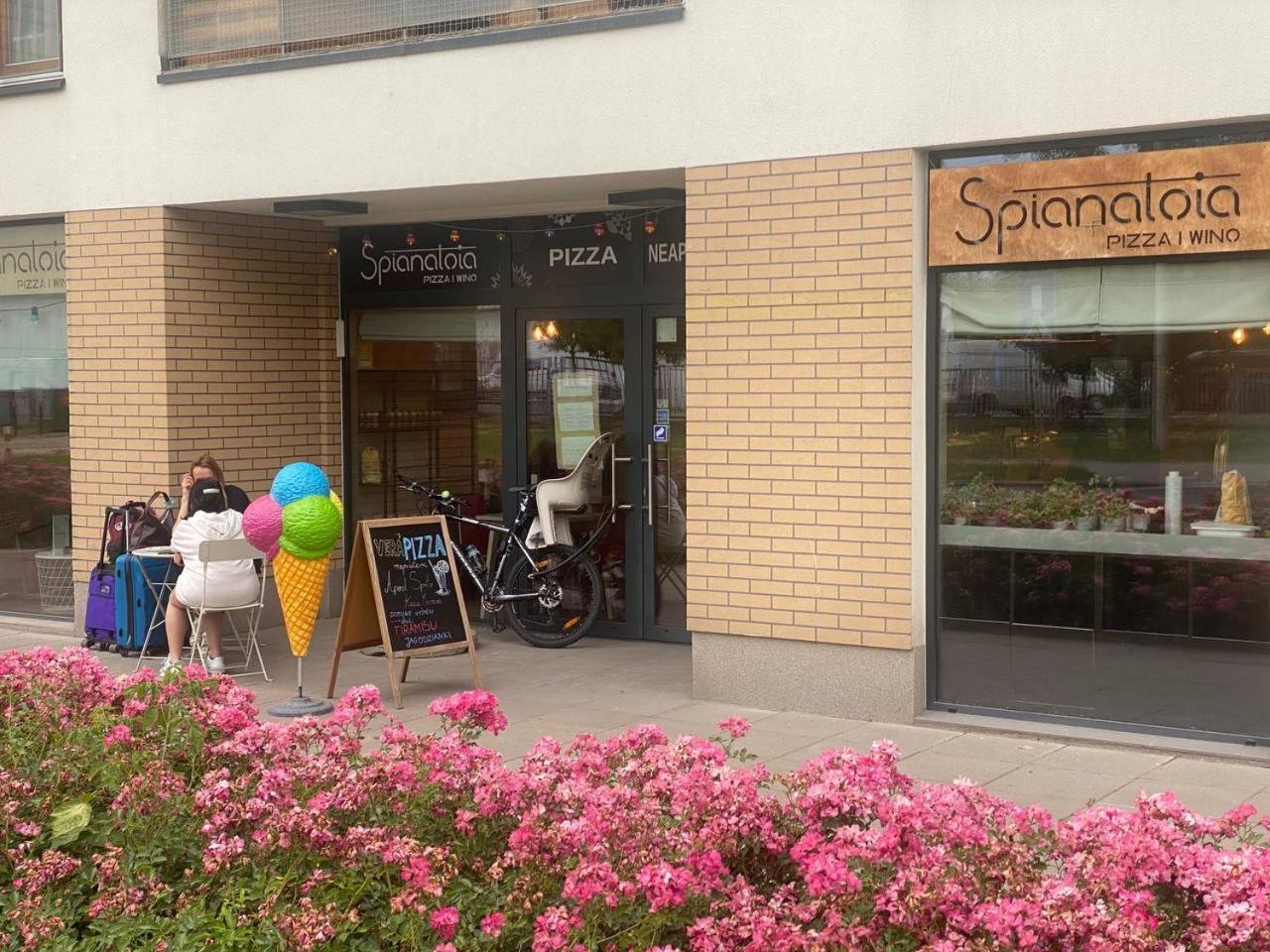 K22 Slawinska 503 Sun-City Apart Varşovia Exterior foto